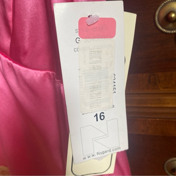 🥳3 for $20🥳 Pink Lace Trim Women's Top - Picture 5 of 9